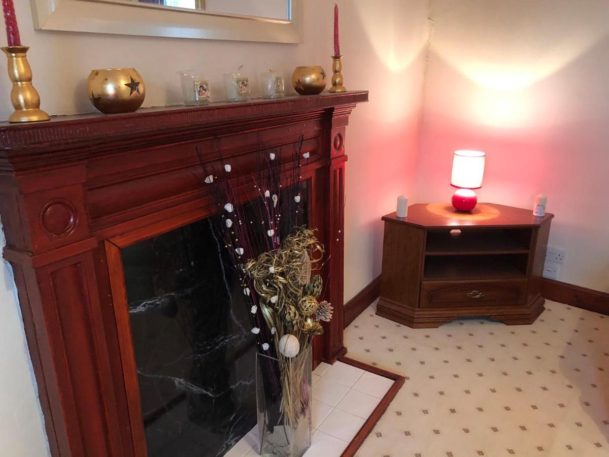 Executive Serviced Apartments 1 Forfar Exterior foto